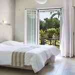Olive Grove & Lejlighedshotel
