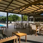 Lejlighedshotel Olive Grove & Svoronata
