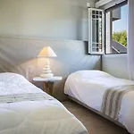 Hotel apartamentowy Olive Grove & 3*
