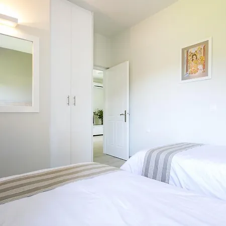 Olive Grove & Aparthotel