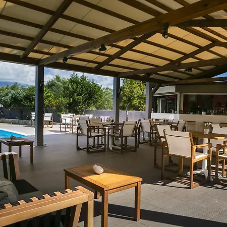 Aparthotel Olive Grove & Svoronata