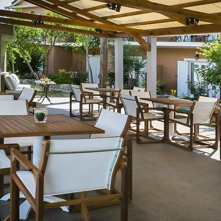 Olive Grove & Aparthotel