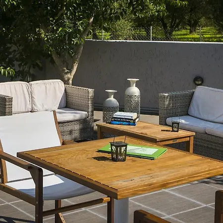 Aparthotel Olive Grove & Svoronata