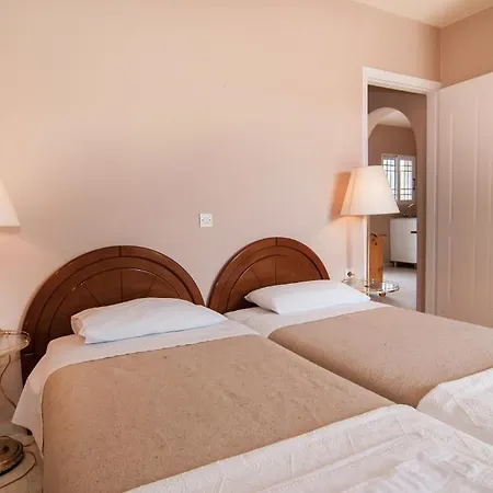 Olive Grove & 3* Svoronata